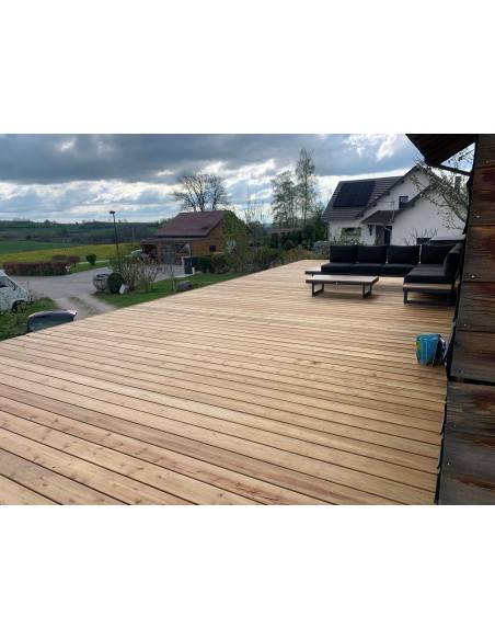 Terrasse pin autoclave marron lisse